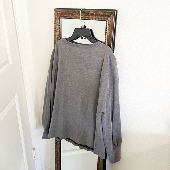 SHEIN gray long sleeve top - Picture 2 of 4